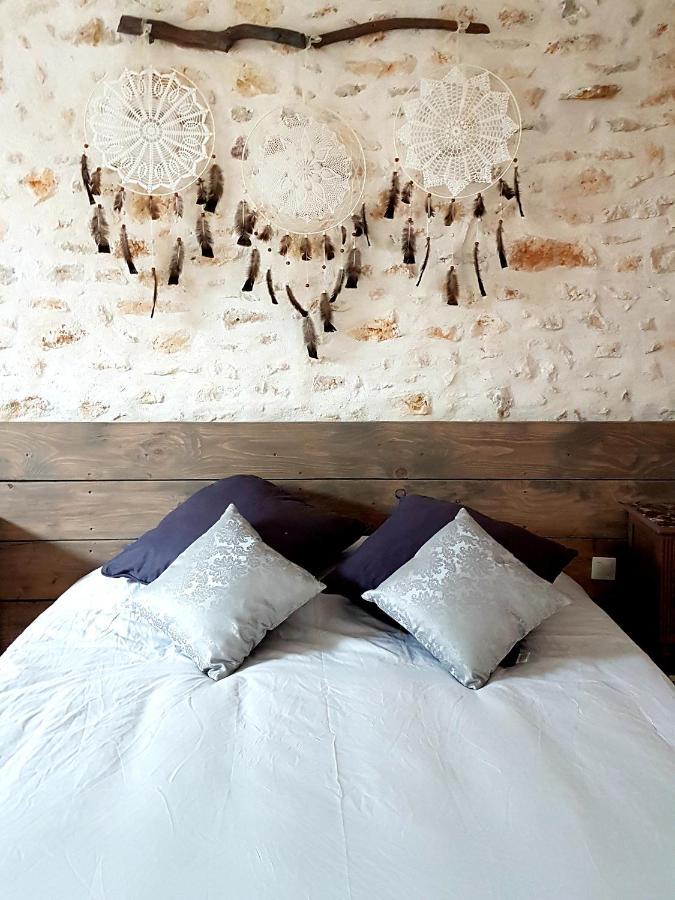 Le Pre De La Rue Bed and Breakfast Bouesse Exteriör bild