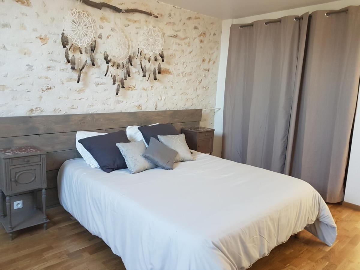 Le Pre De La Rue Bed and Breakfast Bouesse Exteriör bild