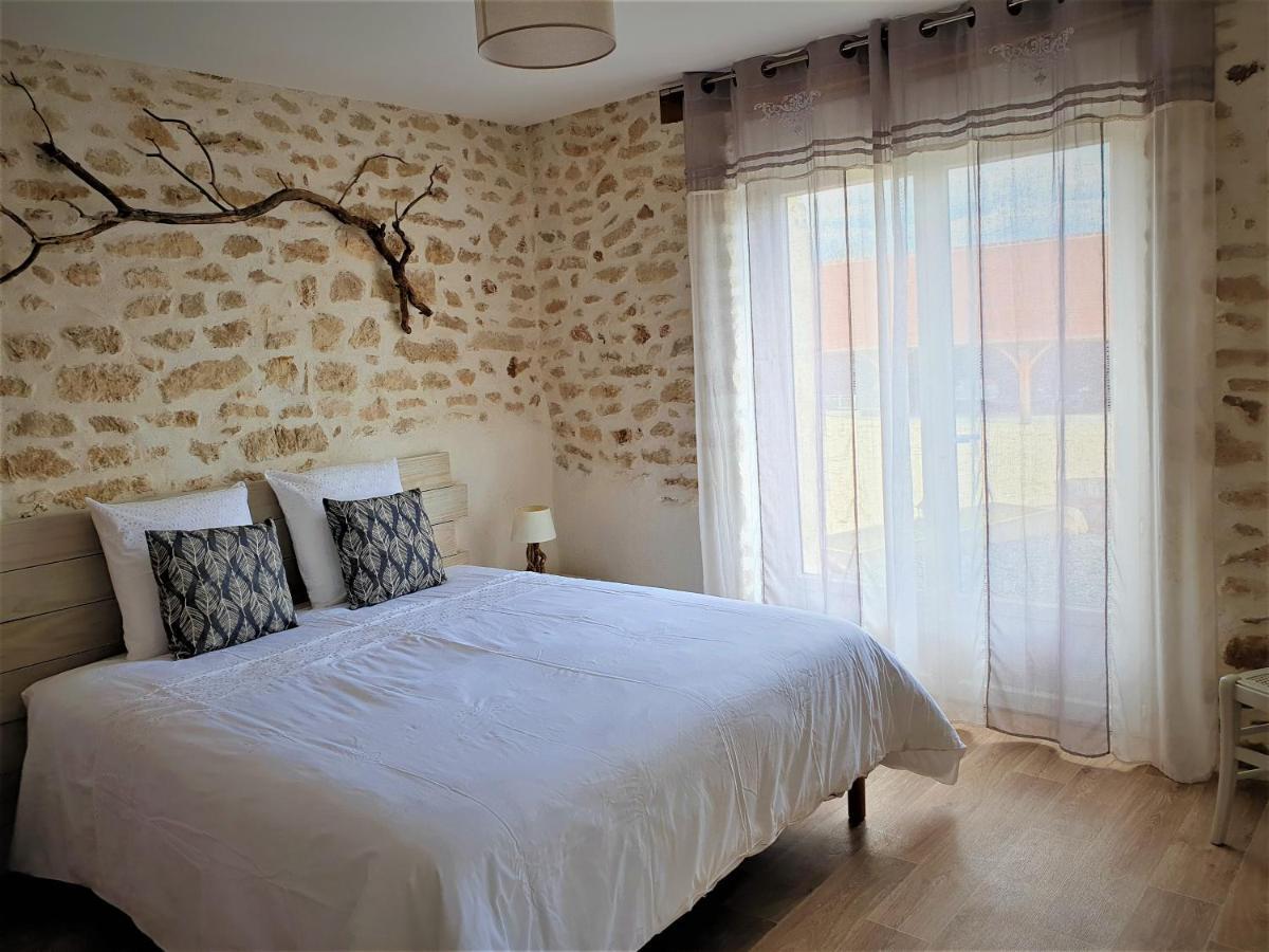 Le Pre De La Rue Bed and Breakfast Bouesse Exteriör bild