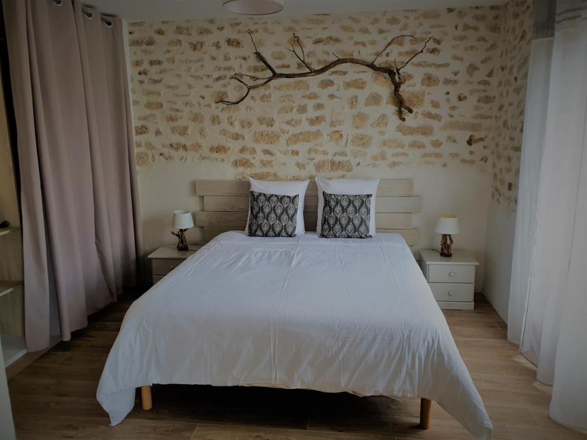 Le Pre De La Rue Bed and Breakfast Bouesse Exteriör bild