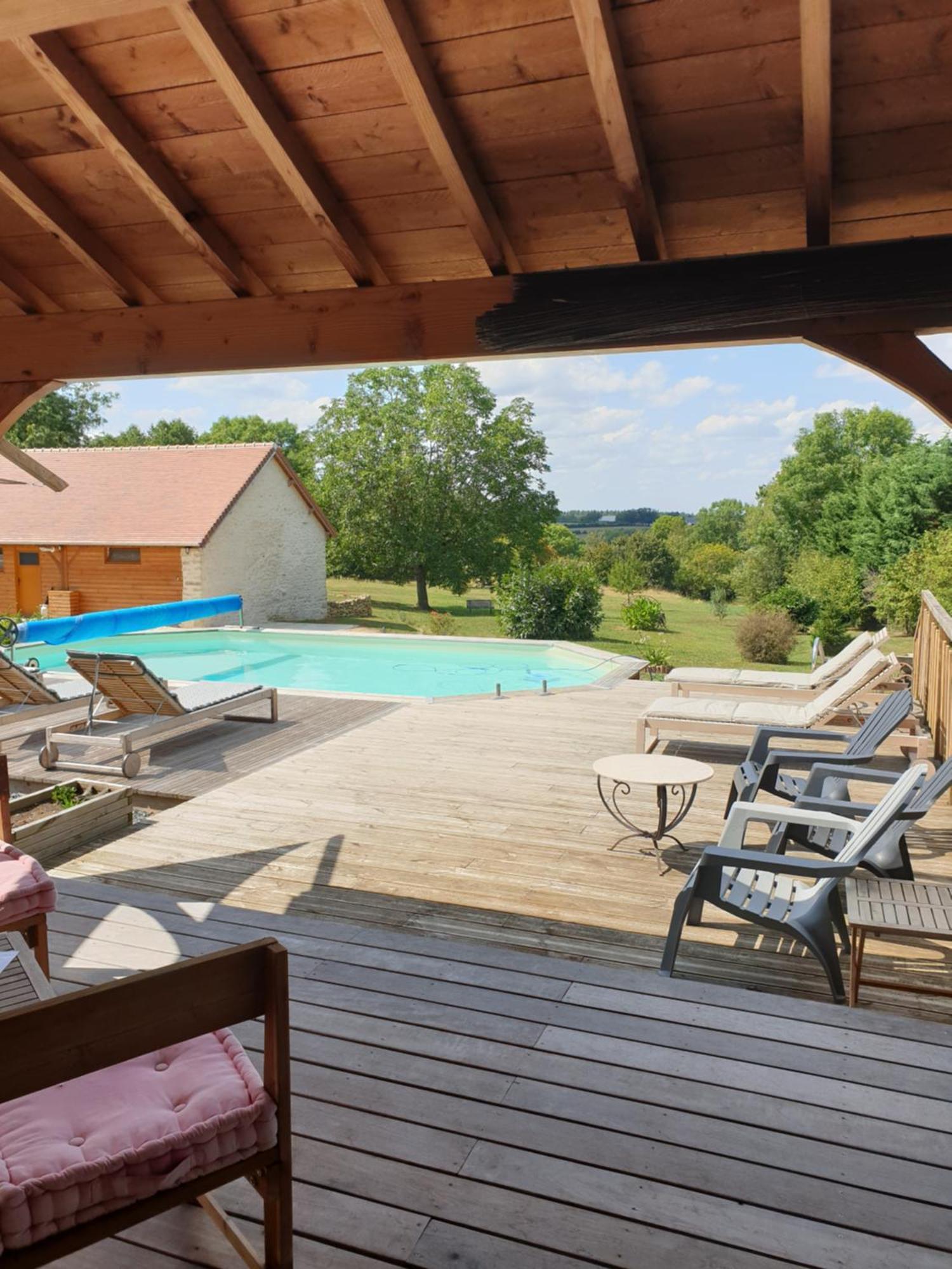 Le Pre De La Rue Bed and Breakfast Bouesse Exteriör bild